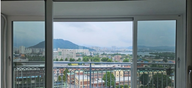아파트 창문 안전필름 시공